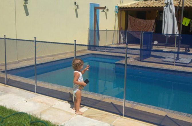Como proteger uma piscina de crianças
